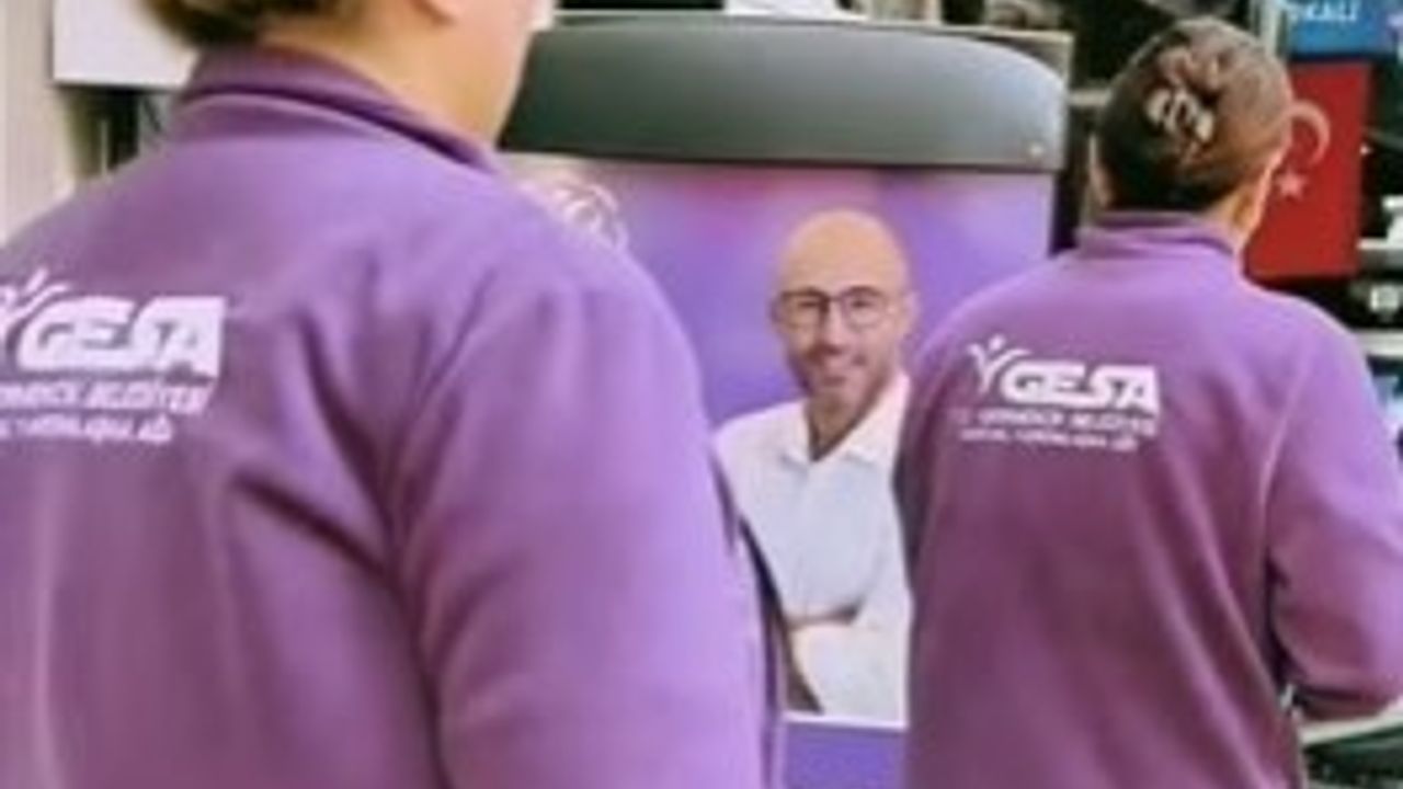 Germencik’te bağışlanan kıyafetler ihtiyaç sahiplerine teslim ediliyor