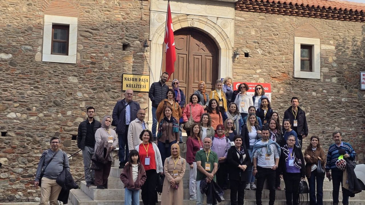 Öğretmenler Aydın'ın Bin Yıllık Tarihinde Yolculuk Yaptı