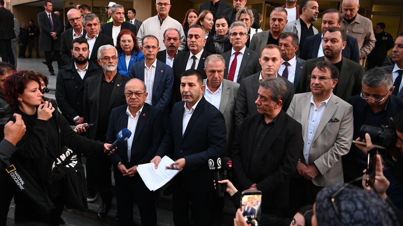 Günel: "Aydın'da Hizmetin Önündeki Tek Engel Özlem Çerçioğlu’dur"